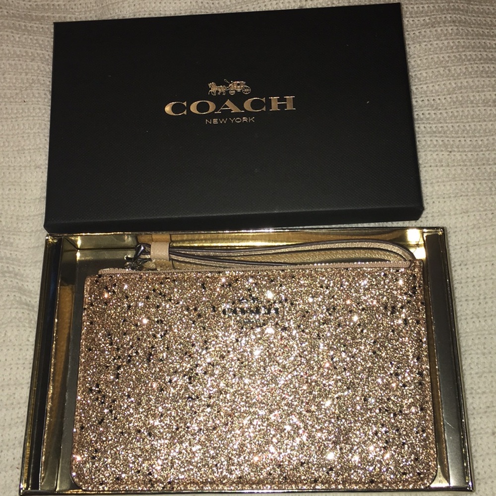 🥳Host Pick🥳 Coach Star Glitter Wristlet